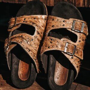 "Asher" Freebirds by Steve Madden